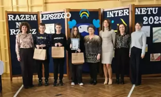 Zdjęcie do Międzyszkolny Konkurs &quot;Razem na rzecz lepszego Internetu&quot; 